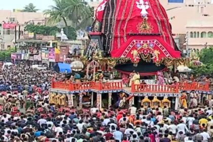 जगन्नाथ पुरी रथ यात्रा 2025 शुरू, लाखों भक्तों का उत्साह। तिथि, सुरक्षा इंतजाम, और परंपराओं की पूरी जानकारी