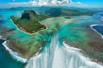 underwater waterfall you look at  